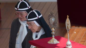 Pope proclaims 2 new saints in canonization Mass