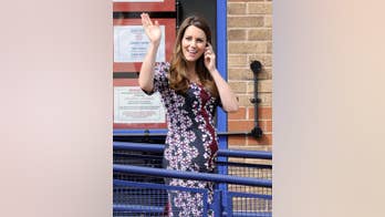 Kate’s Baby Bump on Parade