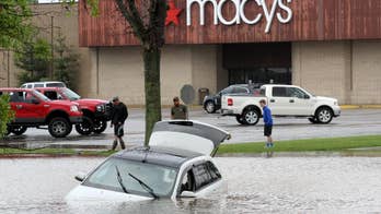 At least 10 hurt as storms move into Ohio River Valley