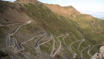 World's most hair-raising roads