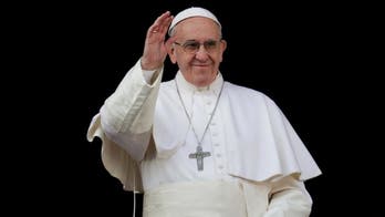 Pope wishes Christmas peace to those scarred by war