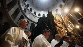 Thousands trace Jesus' footsteps on Good Friday in Jerusalem