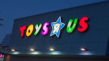 Man covers $10,000 worth of layaway gifts at Toys 'R’ Us