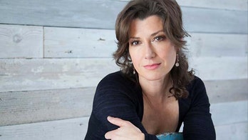 Amy Grant's daughter donates kidney to best friend