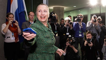 Gov. Palin: I faced tough questions over email, so should Hillary Clinton
