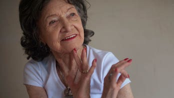 3 tips to extend your lifespan from the world’s oldest yoga teacher