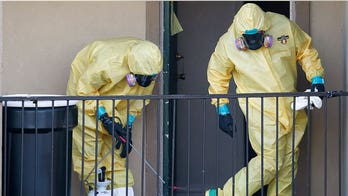 Family that lived with Texas Ebola victim showing no symptoms, mayor says