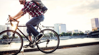 Walking or biking to work may make you happier