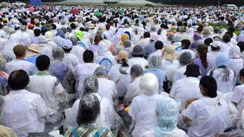 Police poised to arrest popular monk in dramatic showdown