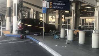 Auto crash at Oakland airport injures 2; unlicensed driver arrested, police say