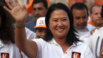 Peru electoral court lets leader stay in presidential race