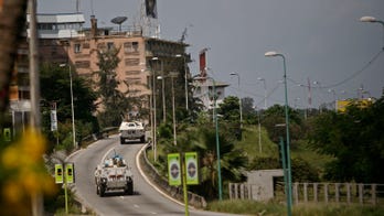 Ivory Coast Fighters Make Push to Oust Entrenched Ruler