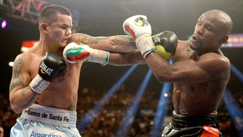 What, Me, Worry? Mayweather Confident About Rematch With Maidana Despite 'Dirty Tactics'