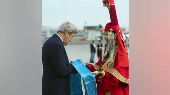 In Mongolia, Kerry hails 'oasis of democracy'