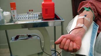 FDA advisers mull lifting ban on gay blood donors