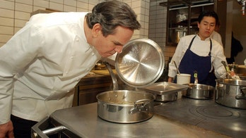 NYT food critic Pete Wells gives Thomas Keller's acclaimed restaurant two stars
