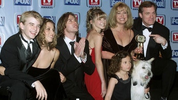 Catherine Hicks wants to see a '7th Heaven' reunion without Stephen Collins