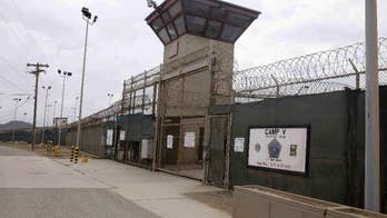 Oman says it accepts 10 Guantanamo Bay inmates at US request