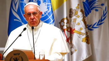 Pope calls delivery of weapons, not food a 'strange paradox'