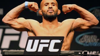 Demetrious Johnson, Wilson Reis on weight for title fight in Kansas City