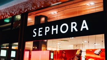 Child allegedly destroys $1,300 of Sephora makeup, uses it as 'finger paint'
