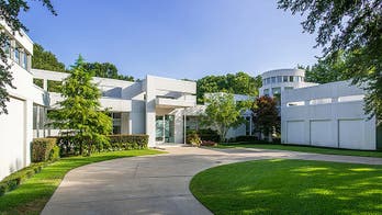 A minimalist sanctuary in Dallas