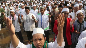 Indonesian authorities shutter minority Ahmadiyah mosque
