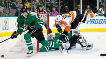 Roussel scores tiebreaking goal in 2nd period to lead Stars to 3-1 win over Flyers