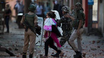 Indian authorities re-impose curfew in Kashmir's main city