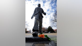 Ole Miss ex-student pleads guilty to tying noose on statue