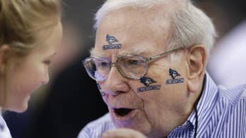 Warren Buffett offers $100,000 to employee with best NCAA bracket
