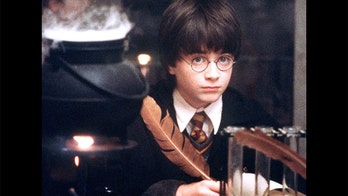 Daniel Radcliffe reads the first chapter of 'Harry Potter and the Sorcerer's Stone' and fans rejoice