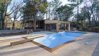 Solid as a Rock: This Alabama Mid-Century Home Brings the Outside In