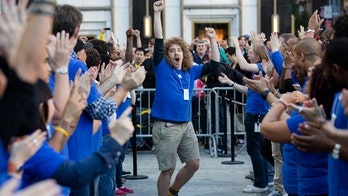 Apple working on a less-expensive iPhone, sources say