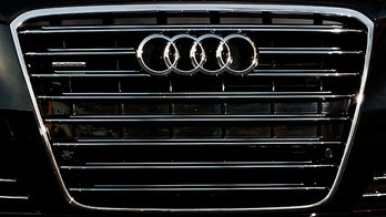 Audi adds live parking information to cars with Connect service