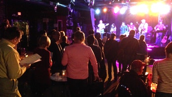 Beer evangelists spread the gospel at bars