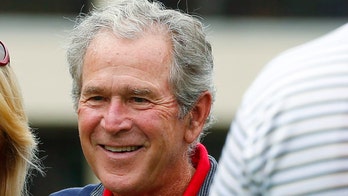 Bush starts new project to help vets, says 'I'm here with them'