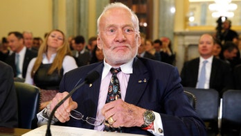 US needs a Mars colony, Buzz Aldrin tells senators