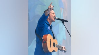 Astronaut Chris Hadfield releasing 'Space Sessions' album recorded in orbit