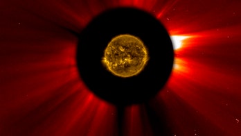 Faint smudges may indicate Comet ISON survived sun encounter