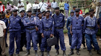 Congo army troops return to Goma as rebels remain close