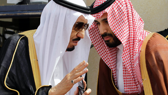 King's forces arrest prominent Saudis in warning to critics