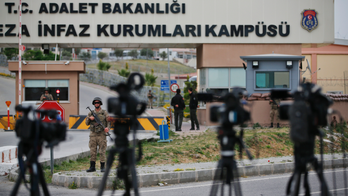 US warns Turkey of consequences if jailed pastor isn't freed