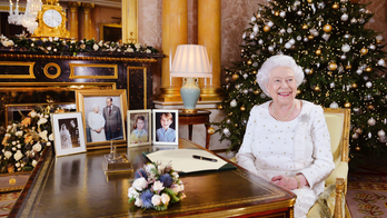 In Christmas message, queen honors cities hit by terror