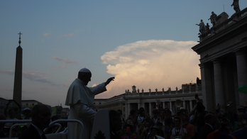 Pope praises Chile bishops for reflecting on their failures