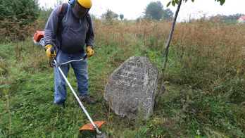 Baptist pastor finds calling in post-Holocaust cemeteries