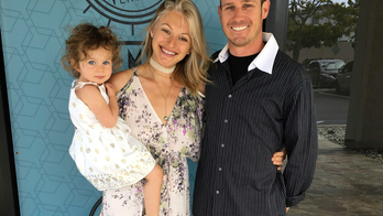 Report: Firefighter who died became trapped by flames