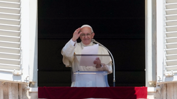 Pope begins purge in Chile church over sex abuse scandal