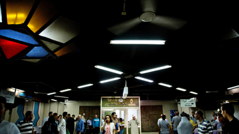 Egypt orders 15 more days detention for subway protesters