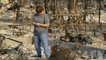 Winds whip new terror into deadly California wildfires